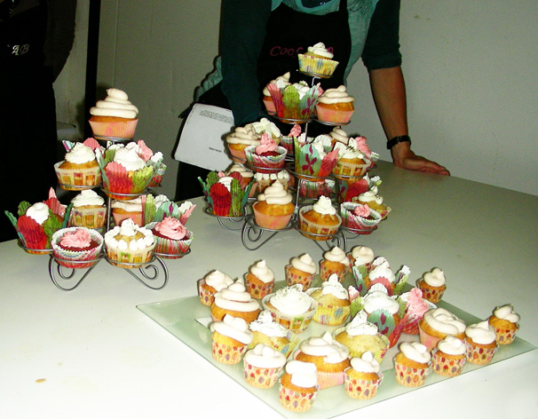 Descrizione: Descrizione: D:\backup disco E\04_LA_TORRE_SITO\archivio\corso_cucina_2\cakes_file\28 cakes.jpg